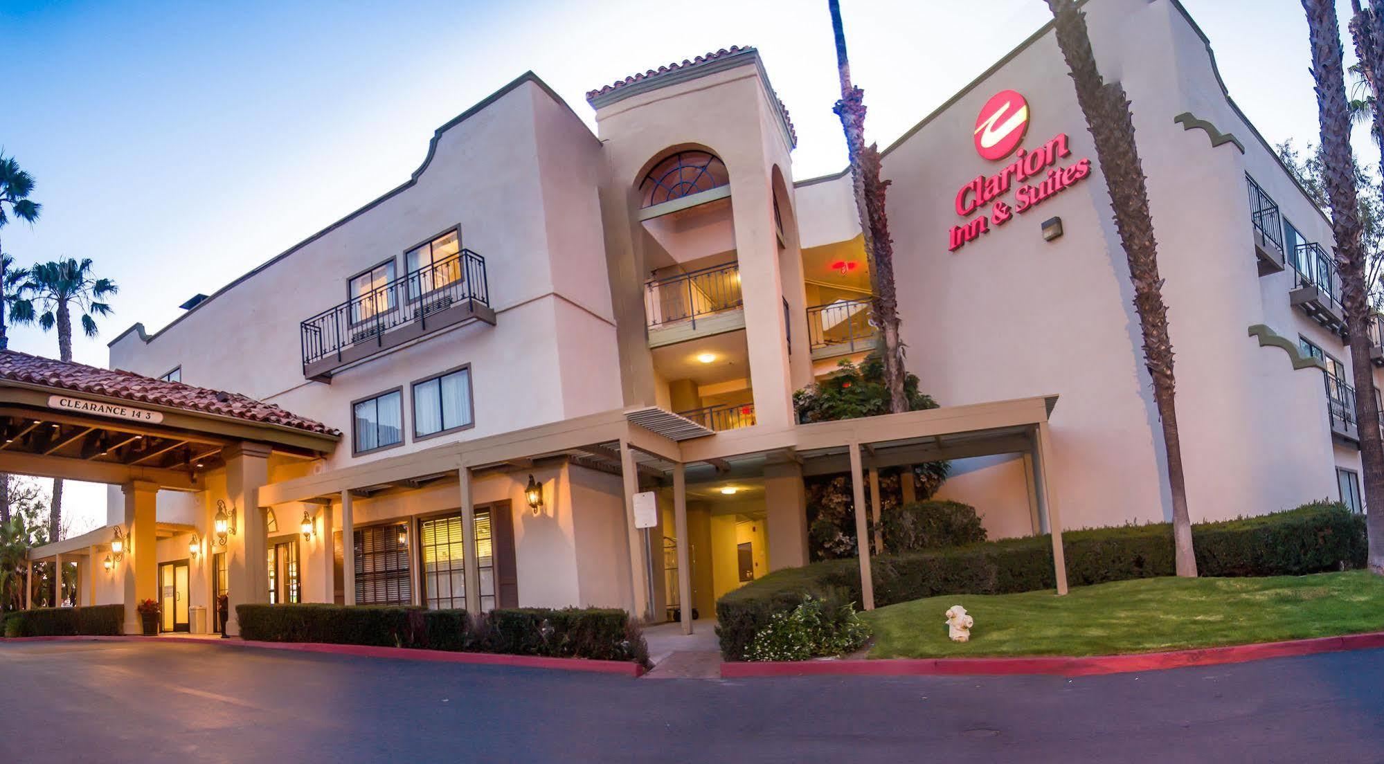 Comfort Inn & Suites Orange County John Wayne Airport Santa Ana Exterior foto